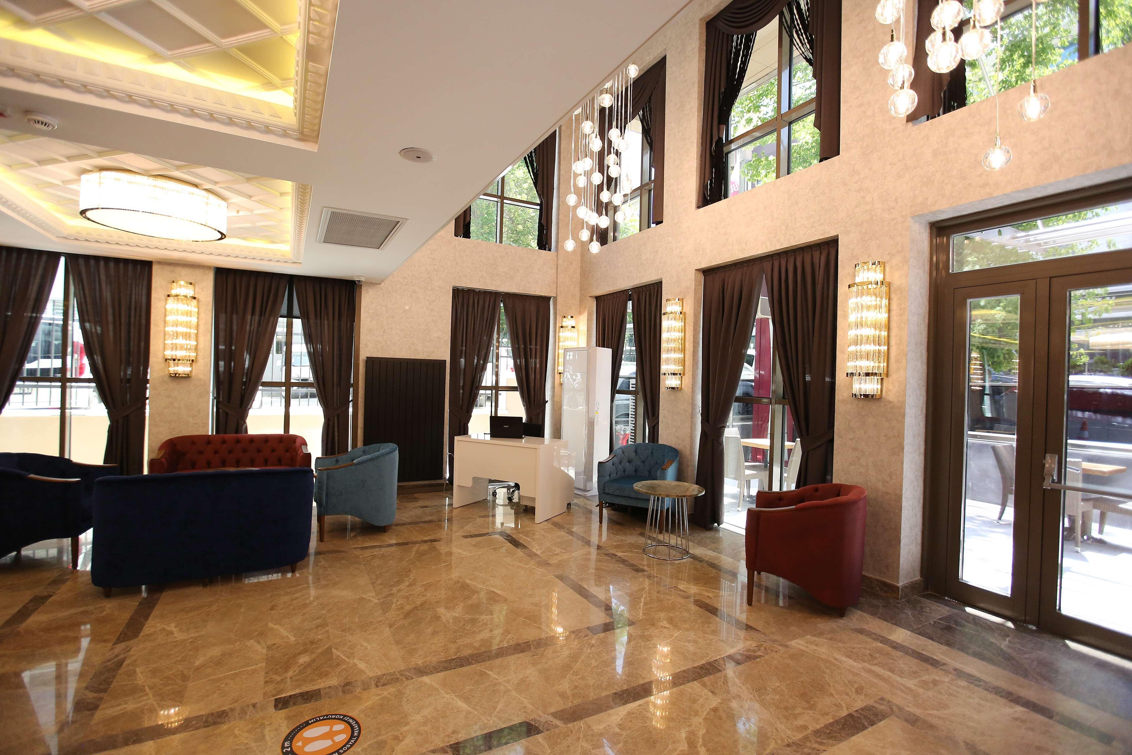 Hotel Western Center 4*